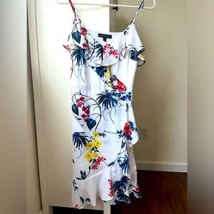 New Banana Republic fit ‘n flare dress, white w/ colorful flowers, Size 0